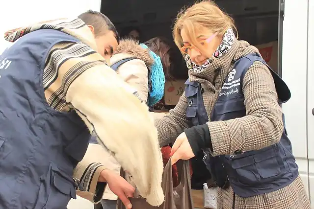 MUNDO UNICO y Asoc. Marroqui ayuda a inmigrantes subsaharaianos-febrero 2015 2015.jpg (33)