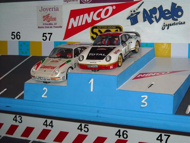 Podium Gr. C1 (Small) Podium Gr. C1 (Small)