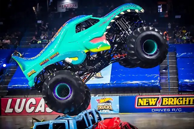 2021-Hot-Wheels-Monster-Trucks-Live-14B