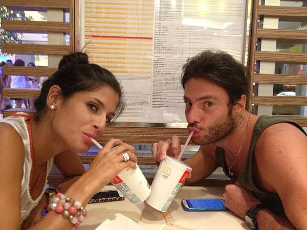 Mar?a y Aless 16-8-2012 Mar?a y Aless 16-8-2012