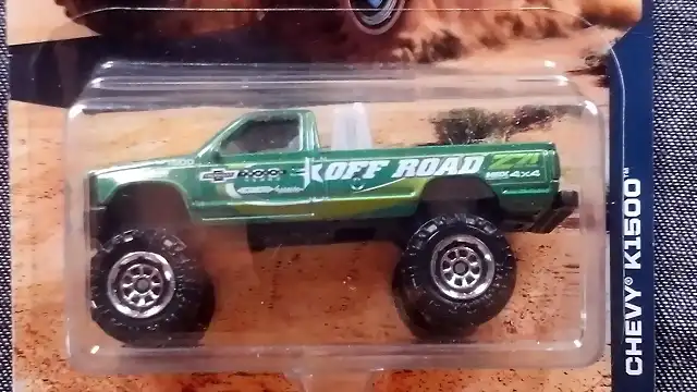 Chevy K 1500 MATCHBOX 100 Aniversario (2)