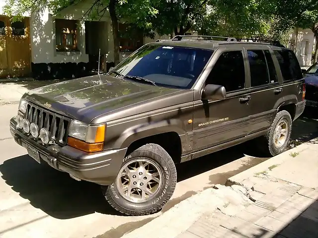 Jeep Grand Cherokee Ariel