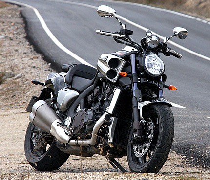 yamaha-v-max-1700-570