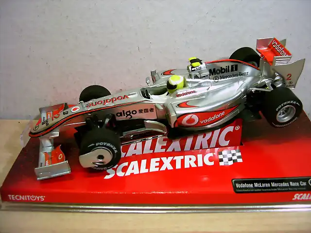 MCLAREN MP4-25 RACE CAR LEWIS HAMILTON (TECNITOYS) Ref 6463