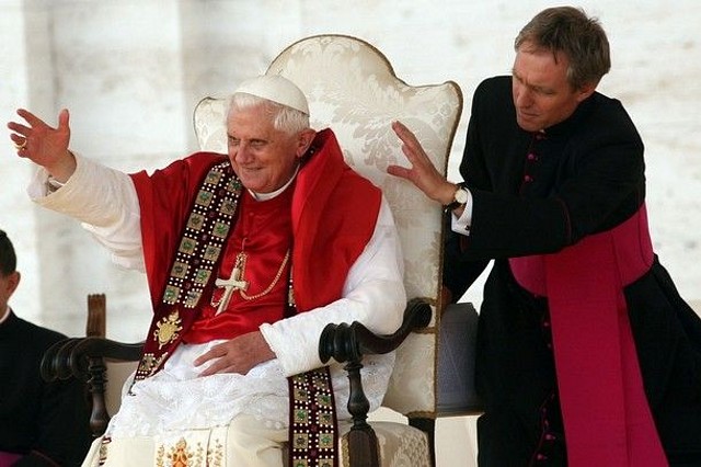 benedictoxvi042