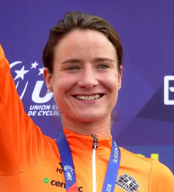 1200px-Marianne_Vos_(NED)_2018_Road_ECh