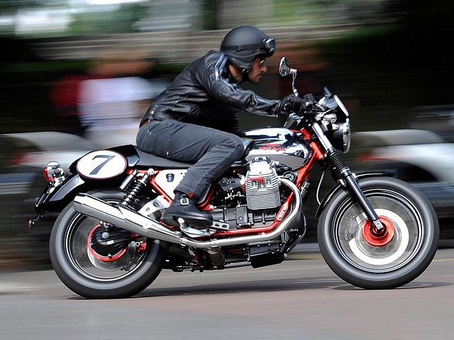 GUZZI V7