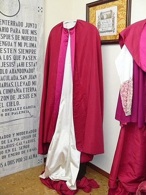 Ropa Pontifical Obispo Manuel González