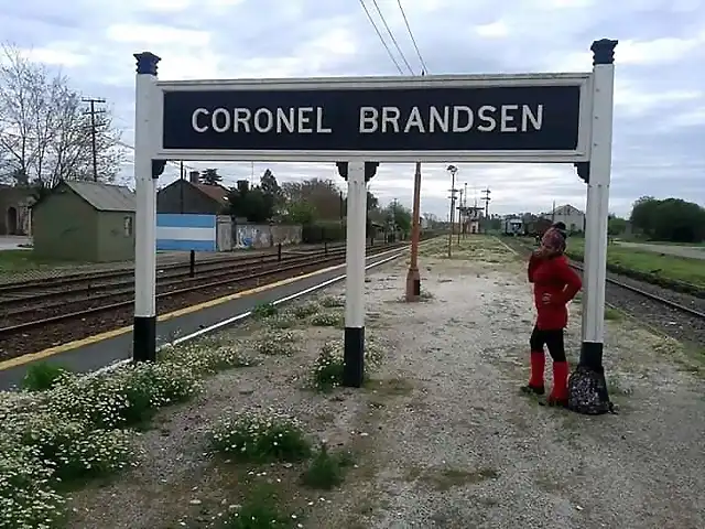 LOS TROTAMUNDOS EN VIAJE POR LA CIUDAD DE BRANDSEN BUENOS AIRES ARGENTINA