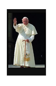 JP II de pie con gayata JP II de pie con gayata