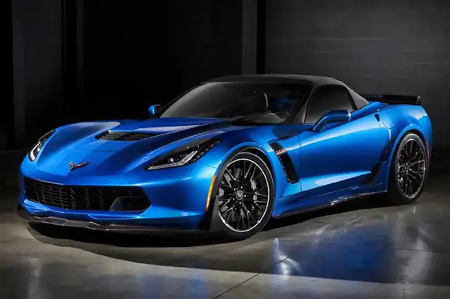 2015-Chevrolet-Corvette-Z06-convertible-top-up