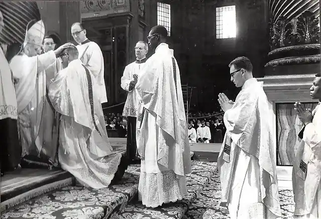 ORDENACI?N SACERDOTAL SAN PEDRO 1966