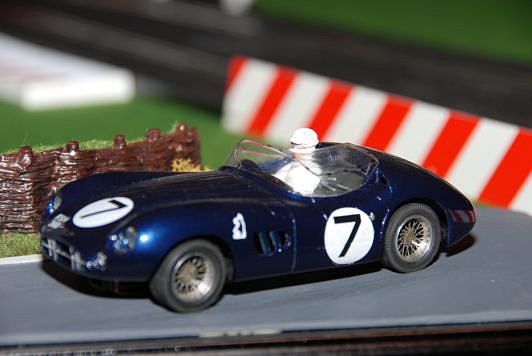 ASTON MARTIN DBRI N-¦ 7 LEMANS 60_532x356 ASTON MARTIN DBRI N-¦ 7 LEMANS 60_532x356