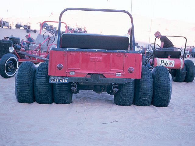 154_0606_05_z+tires_and_wheels_old_school+stretched_cj5