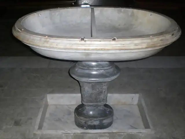 0baptism font of pius xii ii