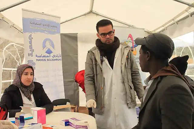 MUNDO UNICO y Asoc. Marroqui ayuda a inmigrantes subsaharaianos-febrero 2015 2015.jpg (14)