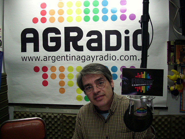 en la radio