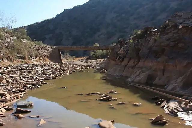 016, por debajo del puente 1