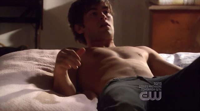 chacecrawford-shirtless-photos-06172009-08 chacecrawford-shirtless-photos-06172009-08