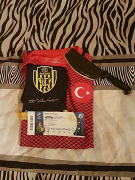 CkvOys7WgAAfcw- CkvOys7WgAAfcw-