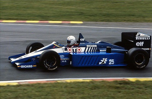 Ligier JS27