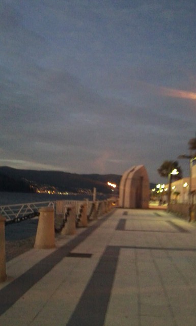 Paseo del puerto de Marin.
