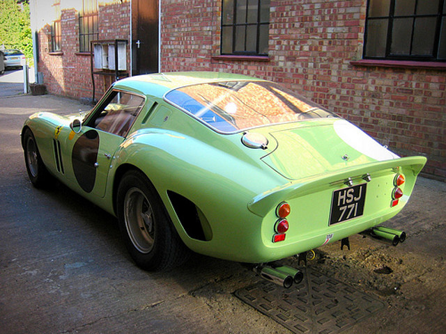 Ferrari 250 GTO verd oliva