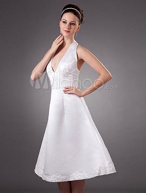 Peinados para Vestidos Ligeros Blancos Midi, Encaje y Fiesta