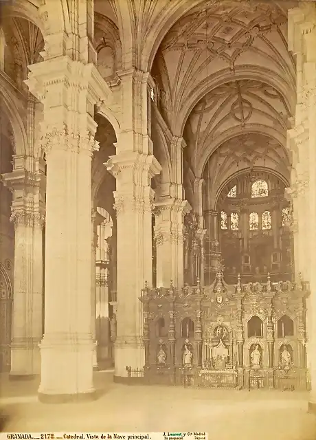 0Interior-de-la-catedrall-de-Granada.J.Laurent.siglo-XIX