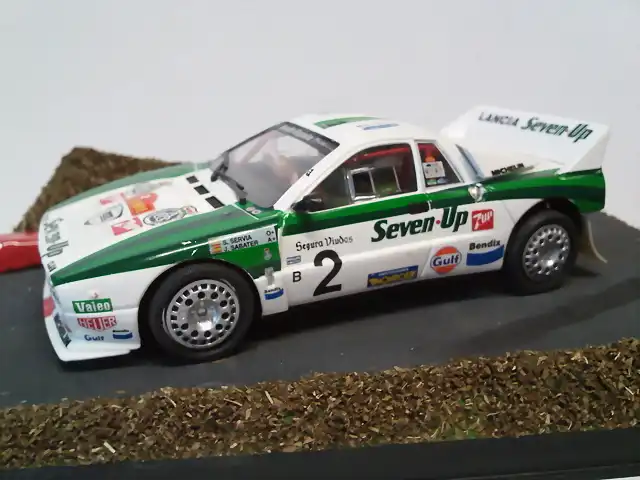 Lancia 037 01