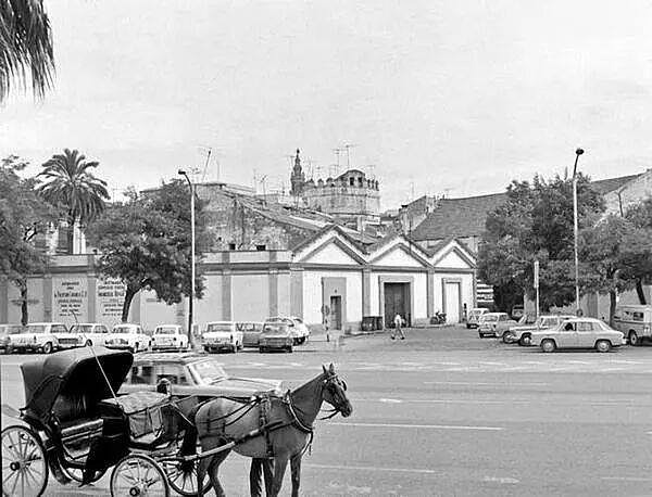 sevilla calle almirante lobo