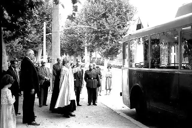 Tarragona bendicion de un trolebus