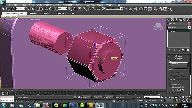 10_Utilizando el modificador booleano para realizar la tuerca, basada en la cabeza del mismo modelo del tornillo macho.