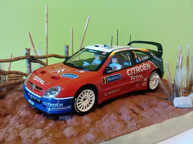Citro?n Xsara WRC 2004 01