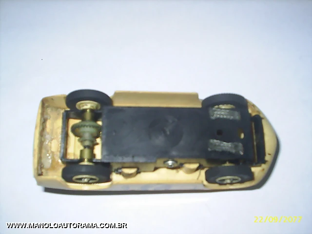 Berlineta Interlagos Amarillo chasis caja negro 2 Berlineta Interlagos Amarillo chasis caja negro 2
