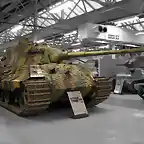 Bovington_Tiger_II_grey_bg