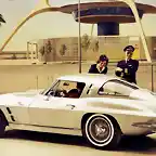 corvette-1963-sting-ray-rear-view-lax-1024x626