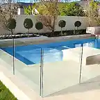 valla-de-cristal-piscina-transparente