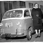 K?pavogur -  Lilja ?lafsd?ttir und ihr gewonnenner Fiat 600 Multipla, Island, 1958