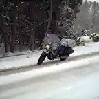 guzzi en la nieve