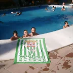 en la piscina