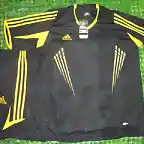 Kit Adidas