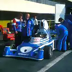 Grard aux cts de Guy Ligier et de leur premire F1, la JS5, teste par Jacques Laffite, en dcembre 1975