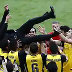 asi-festejo-el-atletico-su-campeonato-con-su-tecnico-simeone-0