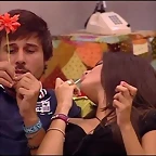 Expulsin Hugo revuelta 1