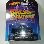 1887 TOYOTA PICKUP RETRO ENTERTAINMENT SERIES (NEGRO) BACK TO THE FUTURE