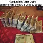 DOLARES