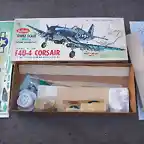 f4u-4-corsair-madera-balsa-guillows-en-su-caja-3925-MLA4880877043_082013-F