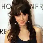 042408_zooey_deschanel_1