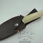 Cuchillo Desollador Hueso Ciervo 1 logo (Copiar)